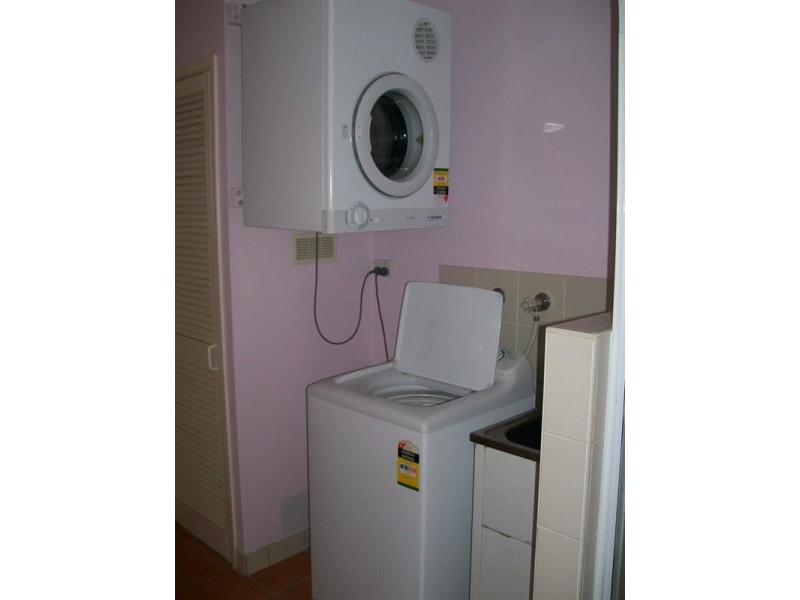 7/5 Border Drive, Cannonvale QLD 4802