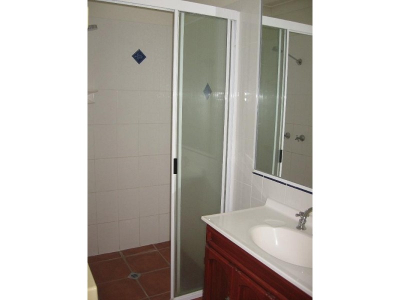 2/12 Duell Road, Cannonvale QLD 4802
