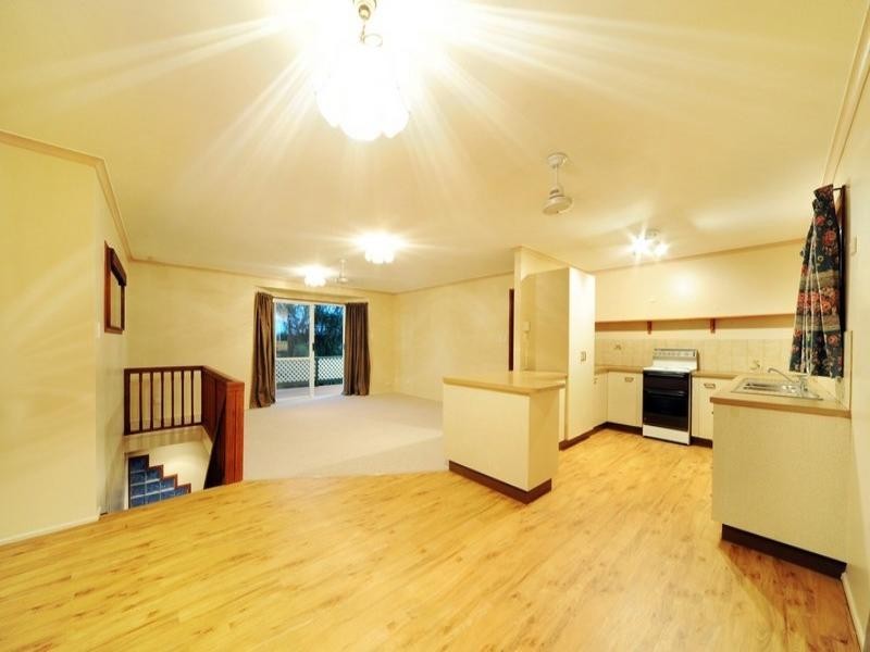 45 Manooka Drive, Cannonvale QLD 4802