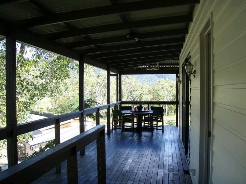 76 Country Road, Cannonvale QLD 4802