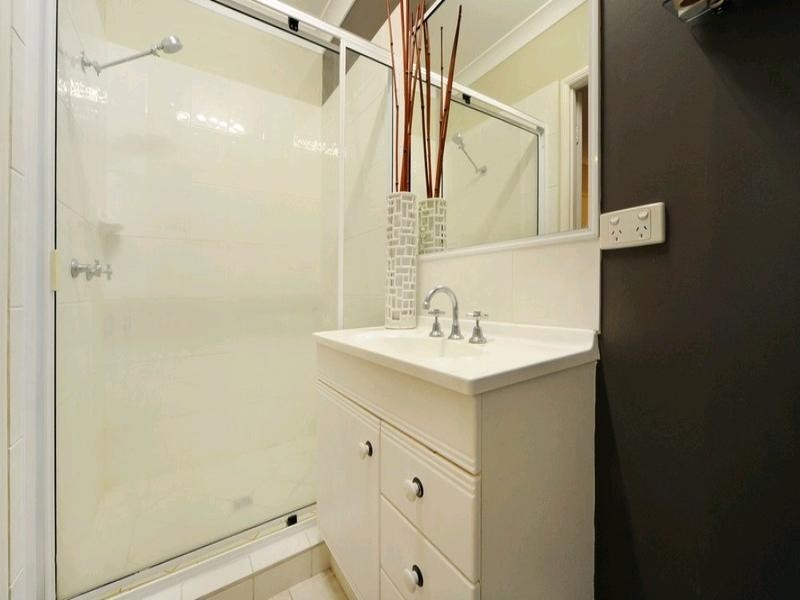 25/24 Pandanus Drive, Cannonvale QLD 4802