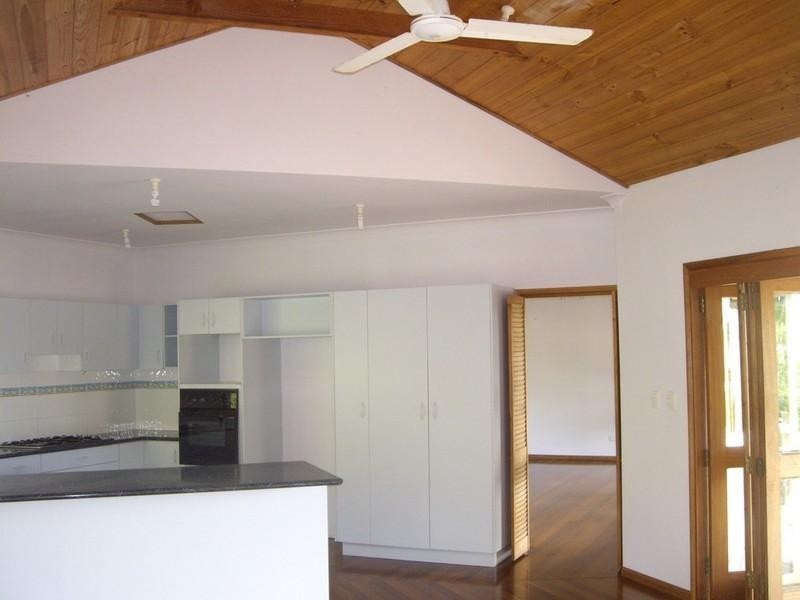 41 Jones Road, Cannonvale QLD 4802