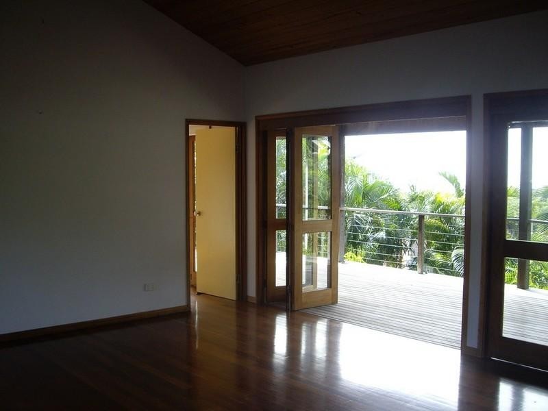 41 Jones Road, Cannonvale QLD 4802
