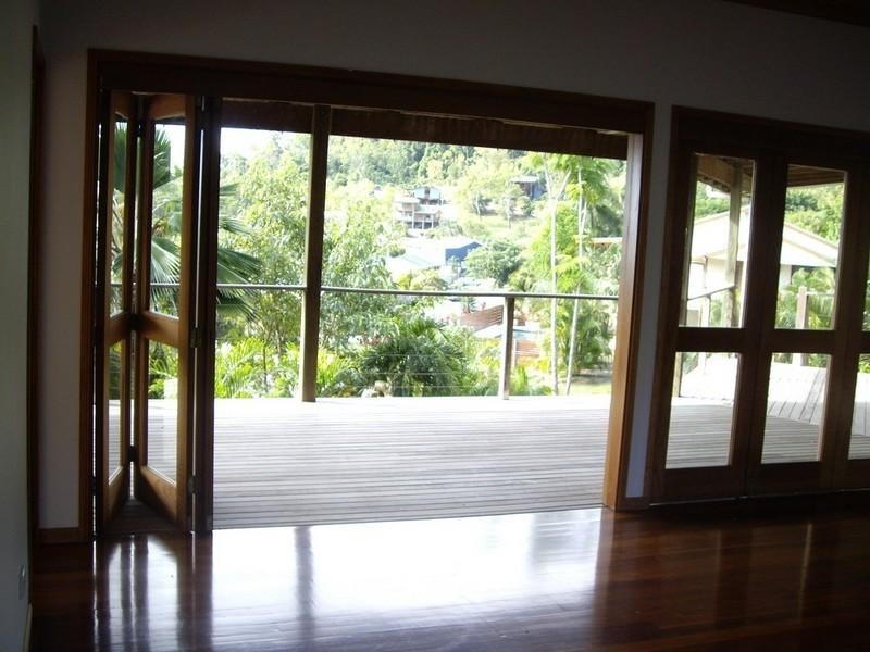 41 Jones Road, Cannonvale QLD 4802