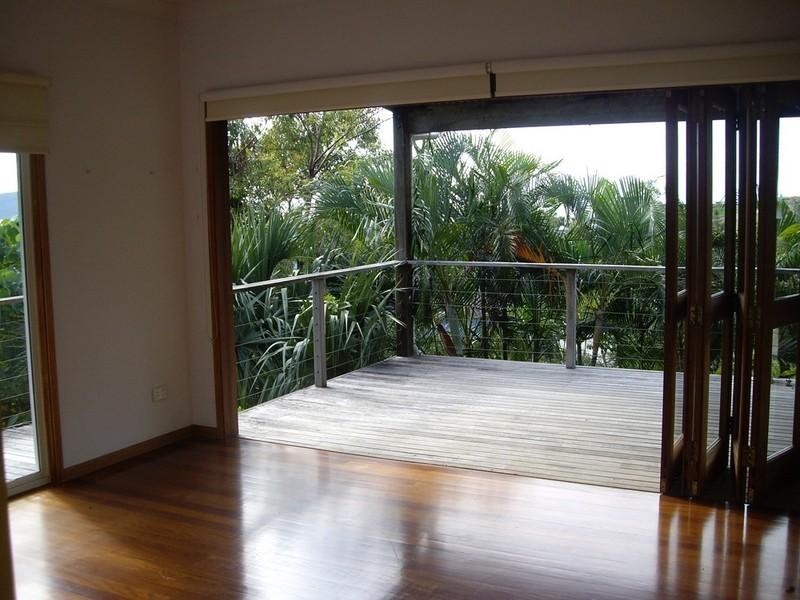 41 Jones Road, Cannonvale QLD 4802