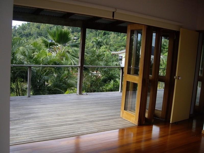 41 Jones Road, Cannonvale QLD 4802