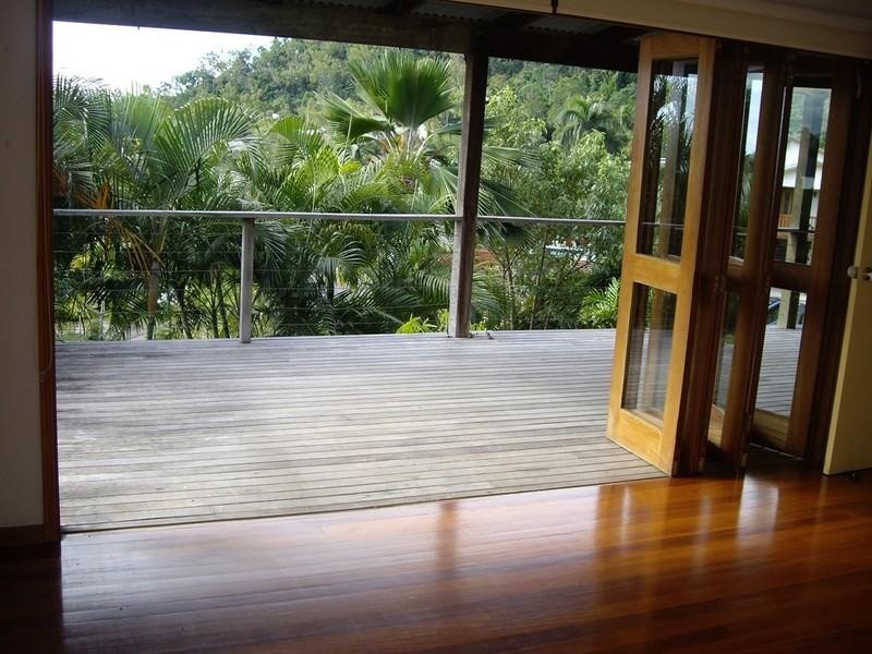 41 Jones Road, Cannonvale QLD 4802