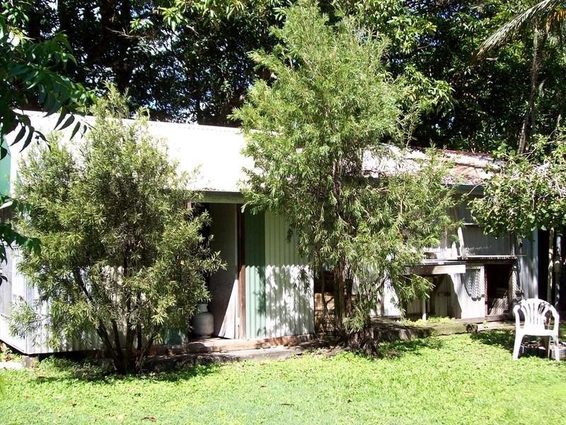 6 Schnapper Street, Cannonvale QLD 4802