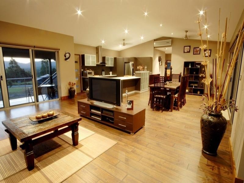 25 Kookaburra Drive, Cannonvale QLD 4802