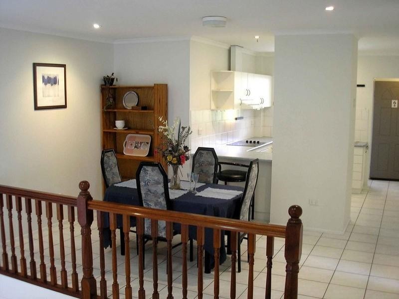 6b/10 Island Drive, Cannonvale QLD 4802