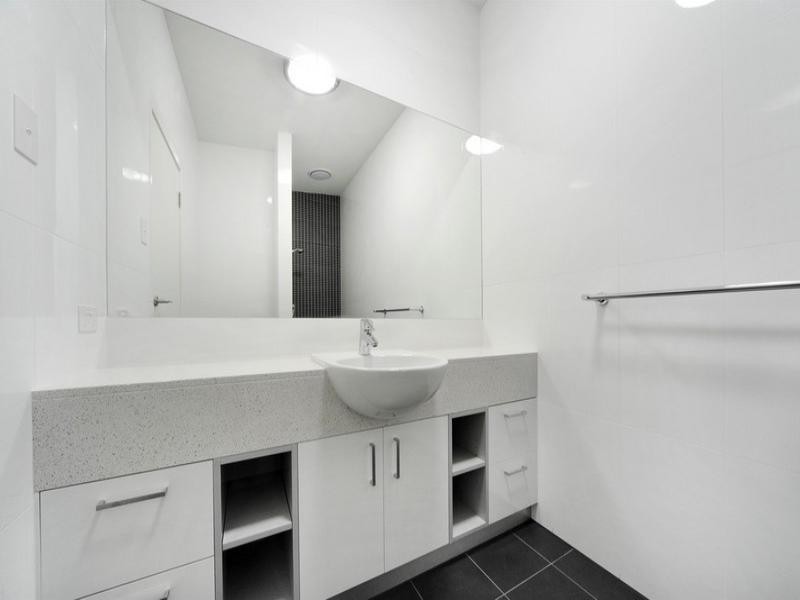 56 Eshelby Drive, Cannonvale QLD 4802