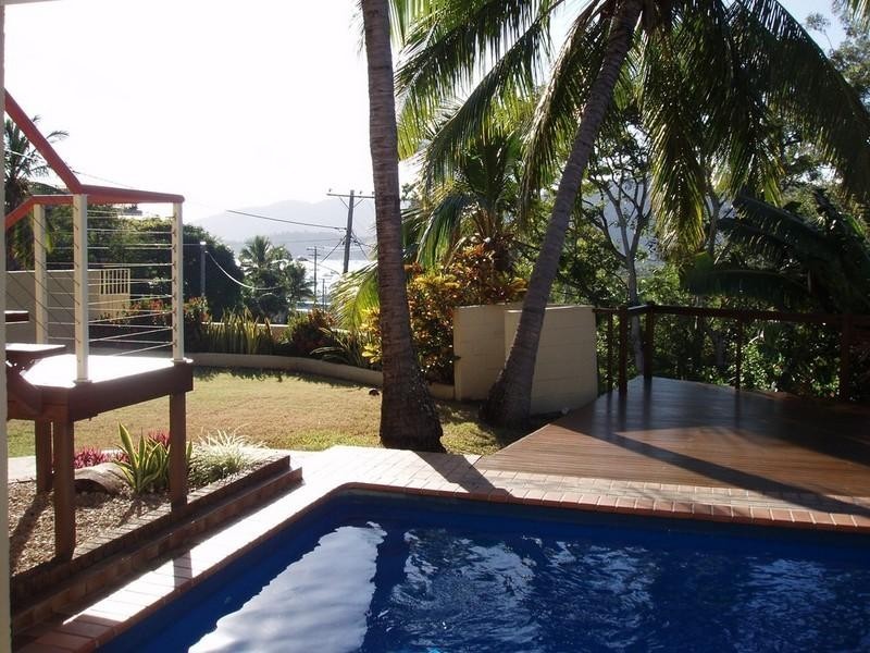 2/10 Begley Street, Airlie Beach QLD 4802