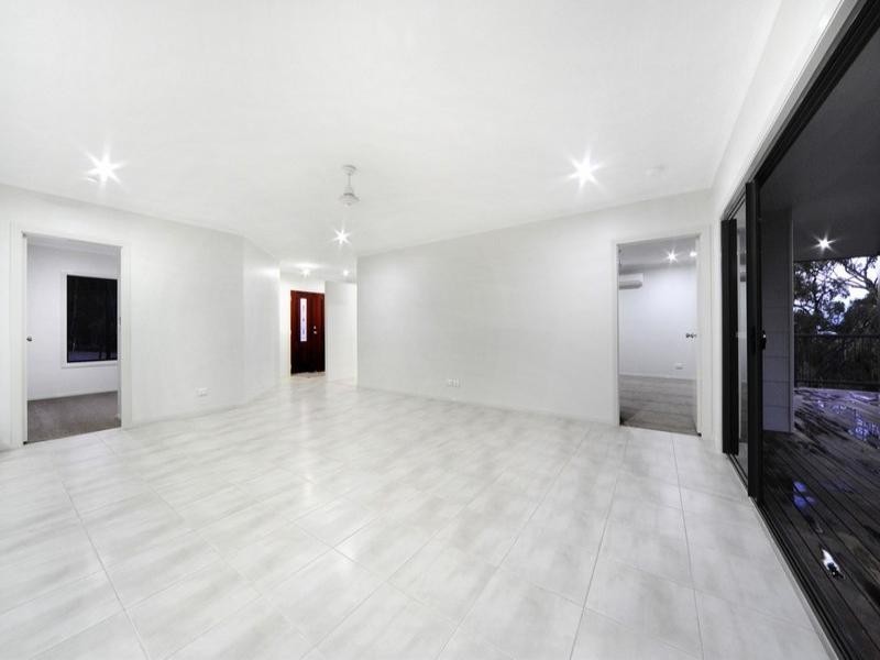 3 Scarlet Gum Close, Cannonvale QLD 4802