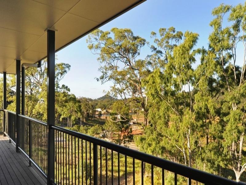 3 Scarlet Gum Close, Cannonvale QLD 4802