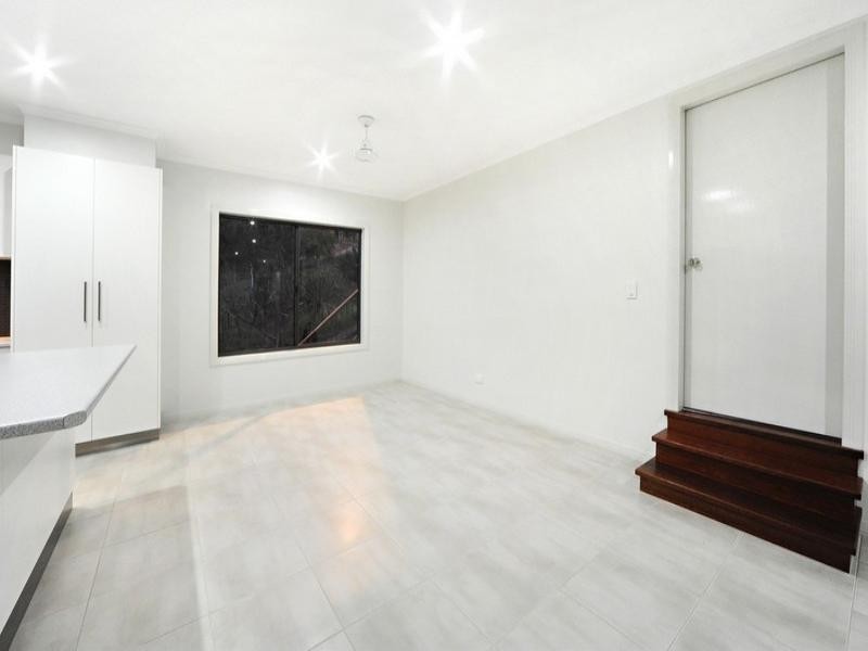 3 Scarlet Gum Close, Cannonvale QLD 4802