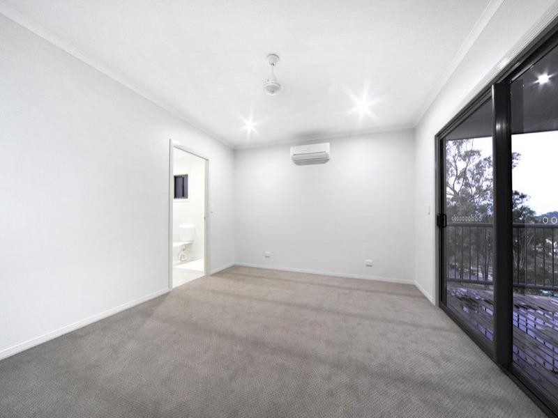 3 Scarlet Gum Close, Cannonvale QLD 4802