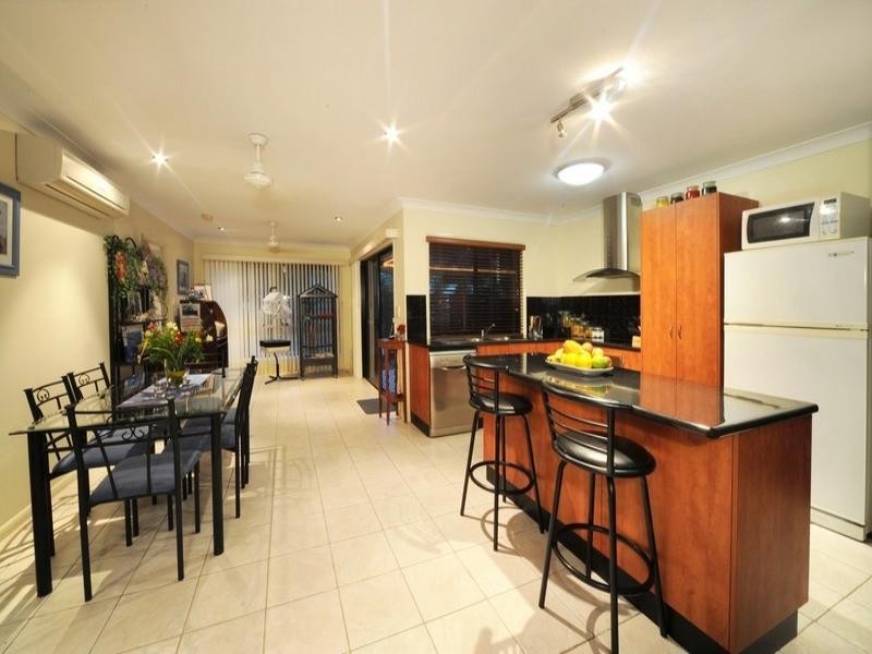 27 Banksia Court, Cannonvale QLD 4802