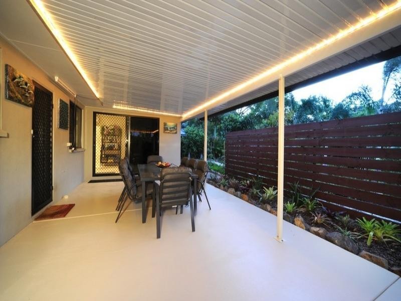 27 Banksia Court, Cannonvale QLD 4802