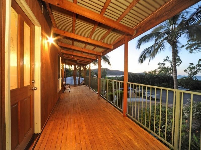 7 Alice Court, Cannonvale QLD 4802