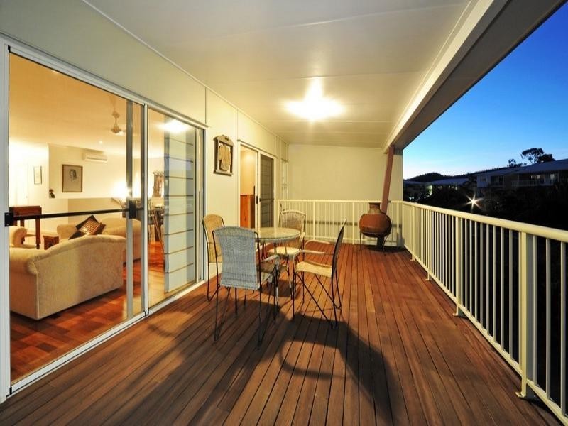 11/21 Shute Harbour Road, Cannonvale QLD 4802