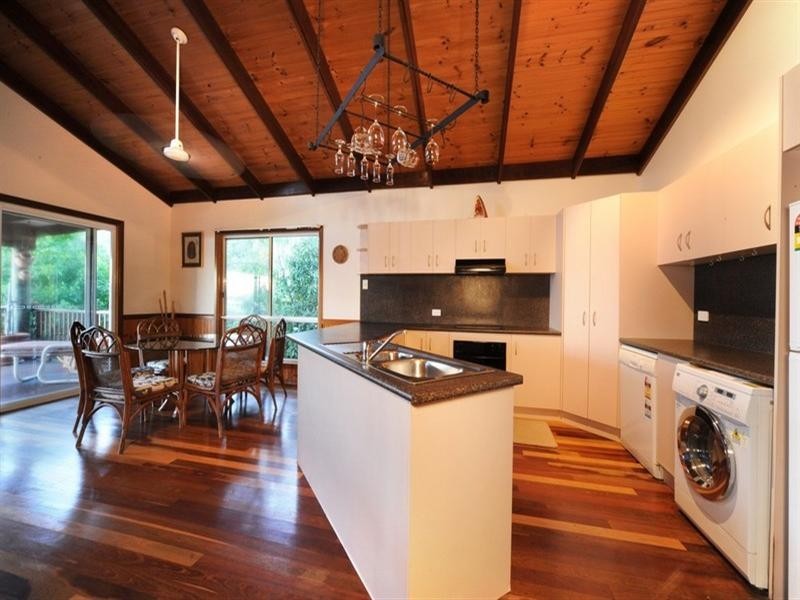 23 Woodwark Crescent, Cannonvale QLD 4802