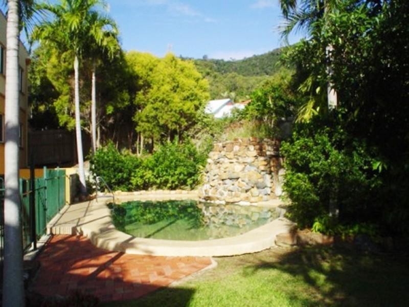 10/20 Island Drive, Cannonvale QLD 4802