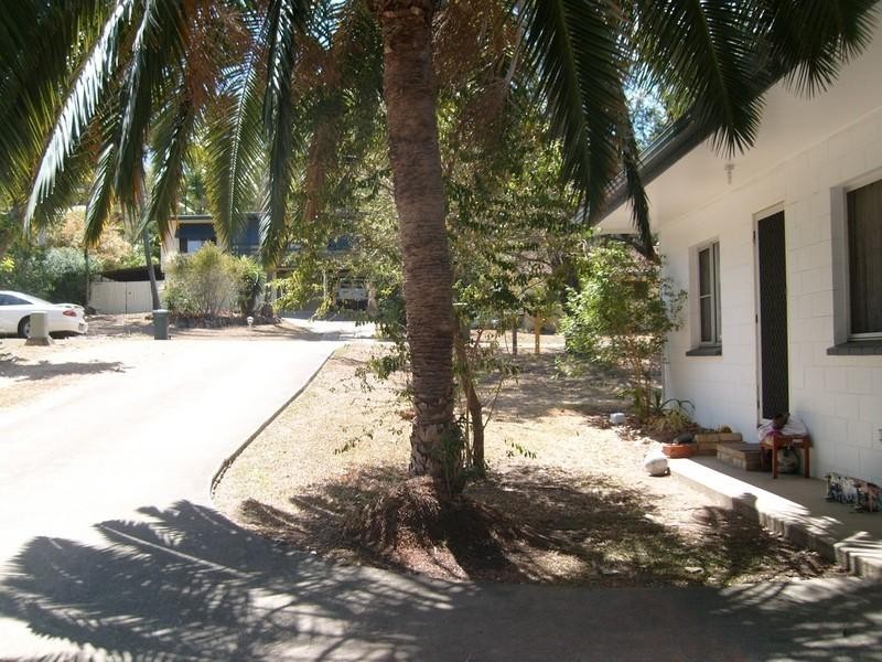 2/22 Wambiri Street, Cannonvale QLD 4802