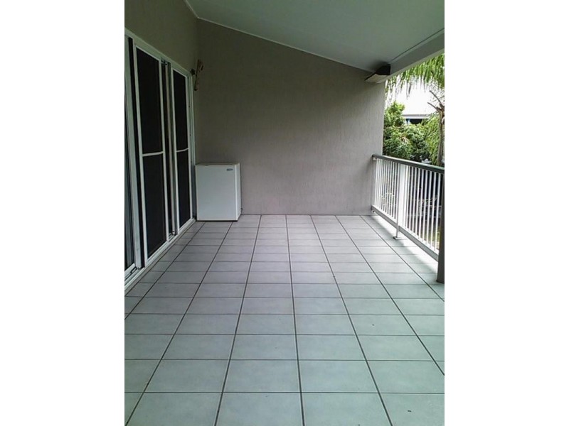 3a/10 Island Drive, Cannonvale QLD 4802