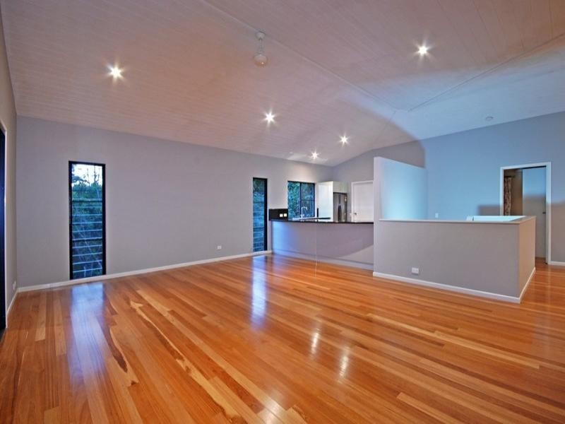 4 Gumtree Close, Cannonvale QLD 4802