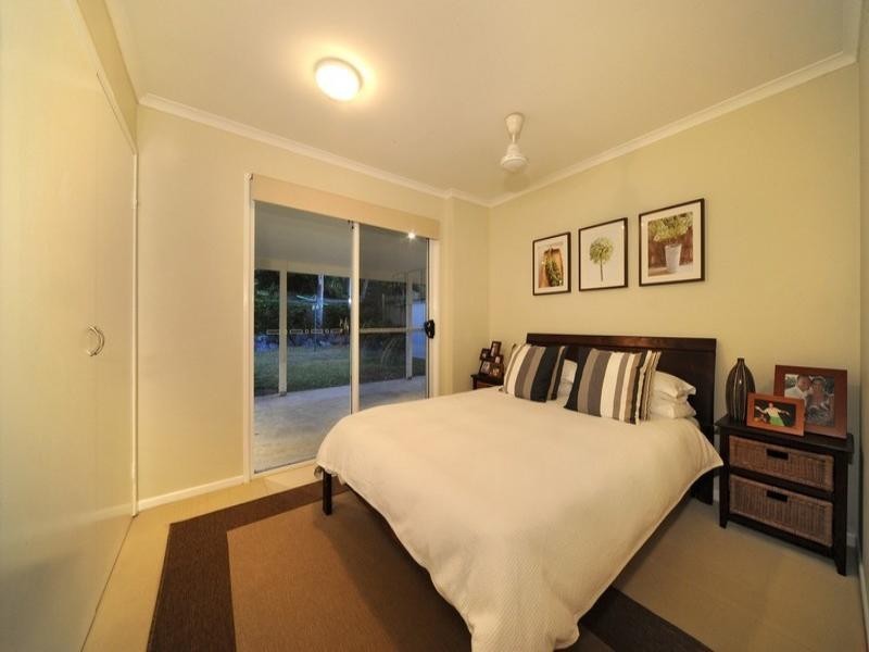 32 Tropic Road, Cannonvale QLD 4802