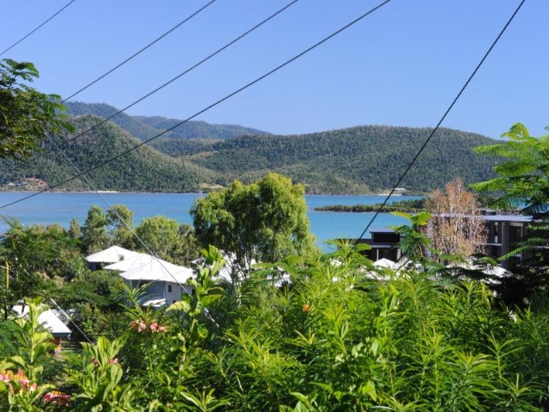 9 William Close, Airlie Beach QLD 4802