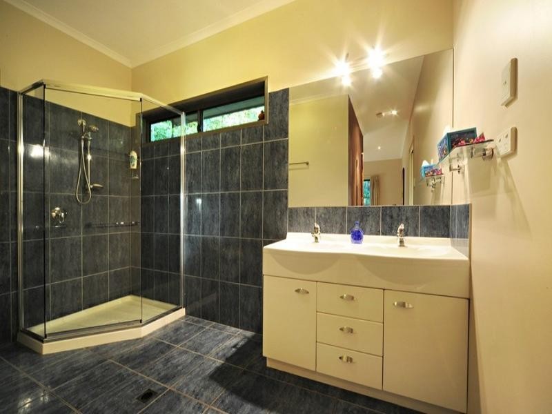 9 William Close, Airlie Beach QLD 4802