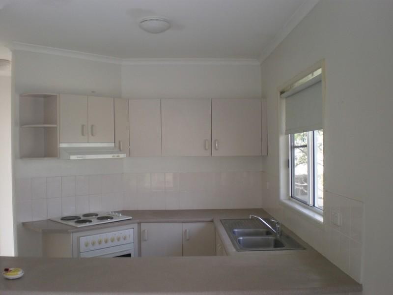 4/17 Macarthur Drive, Cannonvale QLD 4802