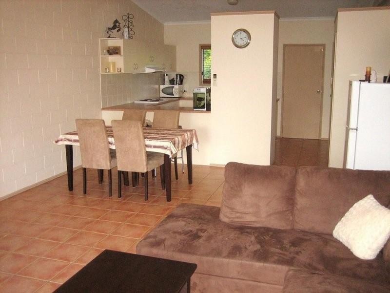 1/7 Macarthur Drive, Cannonvale QLD 4802