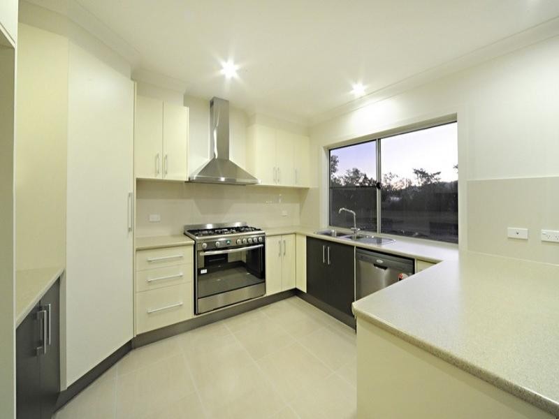 27 Waite Creek Court, Cannonvale QLD 4802