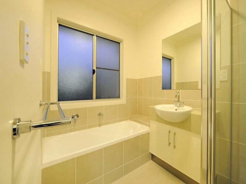 27 Waite Creek Court, Cannonvale QLD 4802