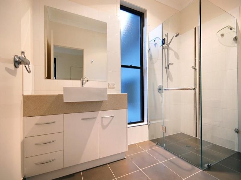 8 Armada Crescent, Jubilee Pocket QLD 4802