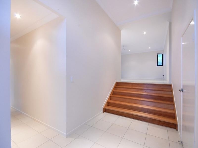 8 Armada Crescent, Jubilee Pocket QLD 4802