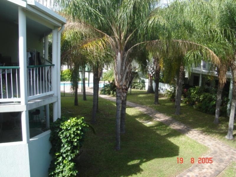 7b/10 Island Drive, Cannonvale QLD 4802