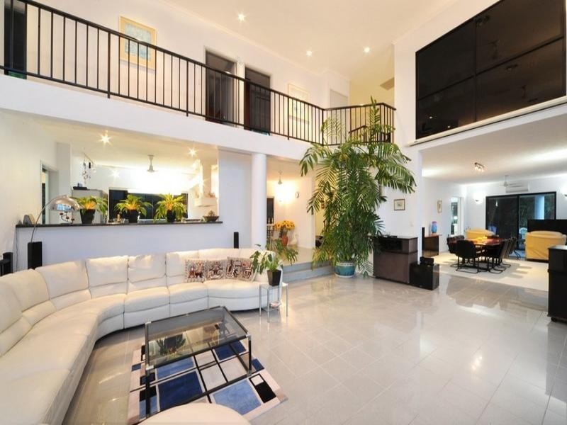 6 Neerim Crescent, Shute Harbour QLD 4802