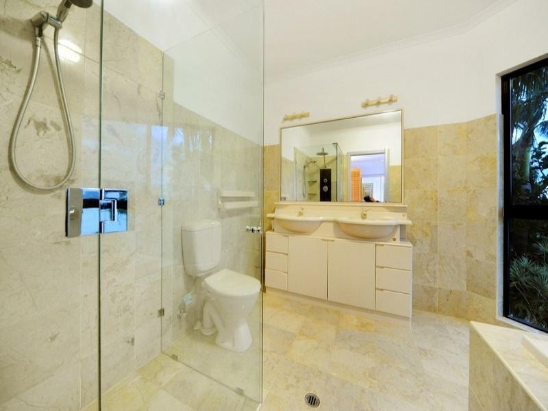 6 Neerim Crescent, Shute Harbour QLD 4802