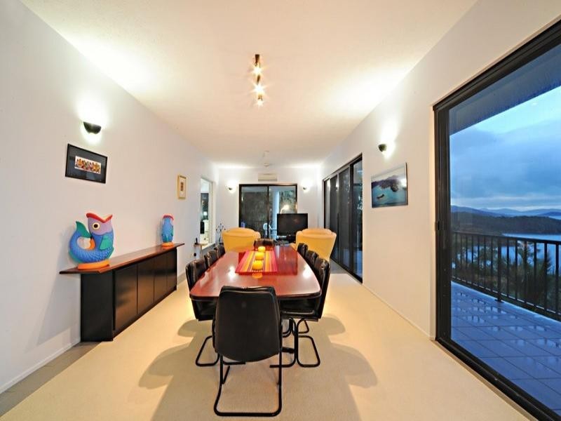 6 Neerim Crescent, Shute Harbour QLD 4802