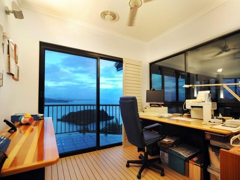 6 Neerim Crescent, Shute Harbour QLD 4802