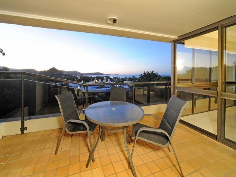 118/4 Eshelby Drive, Cannonvale QLD 4802