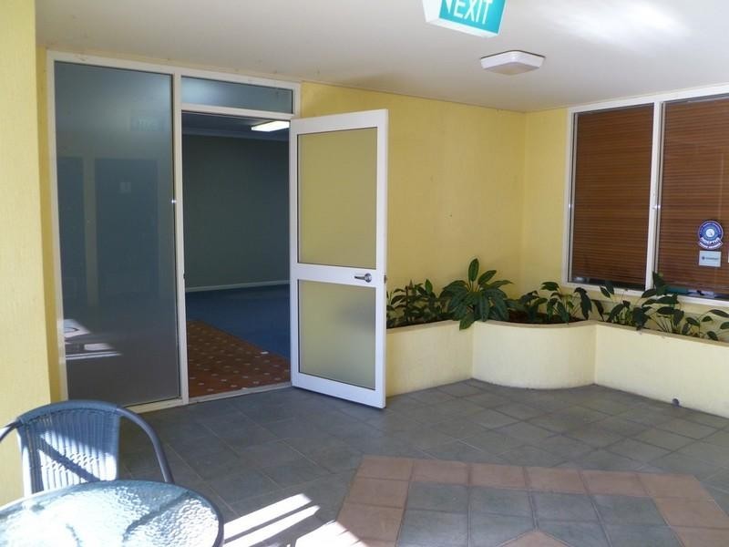 5/4 Island Drive, Cannonvale QLD 4802
