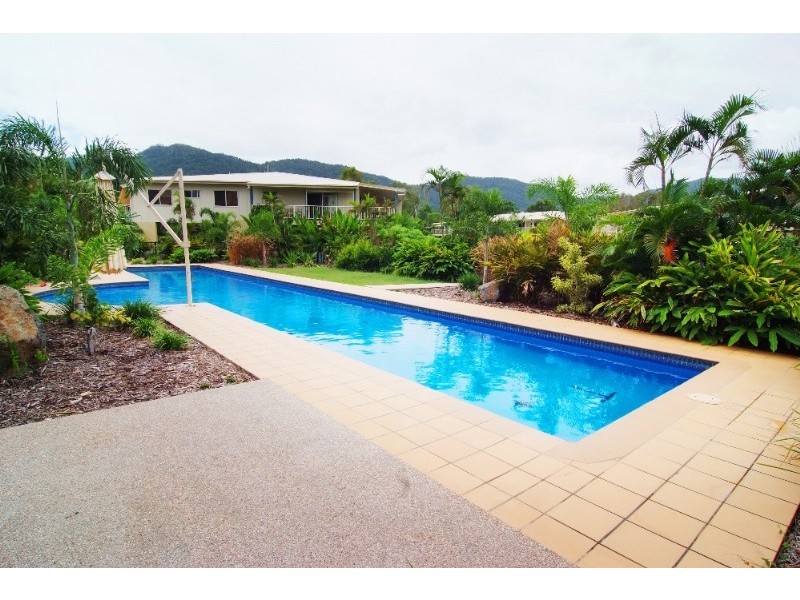 63/21 Shute Harbour Road, Cannonvale QLD 4802