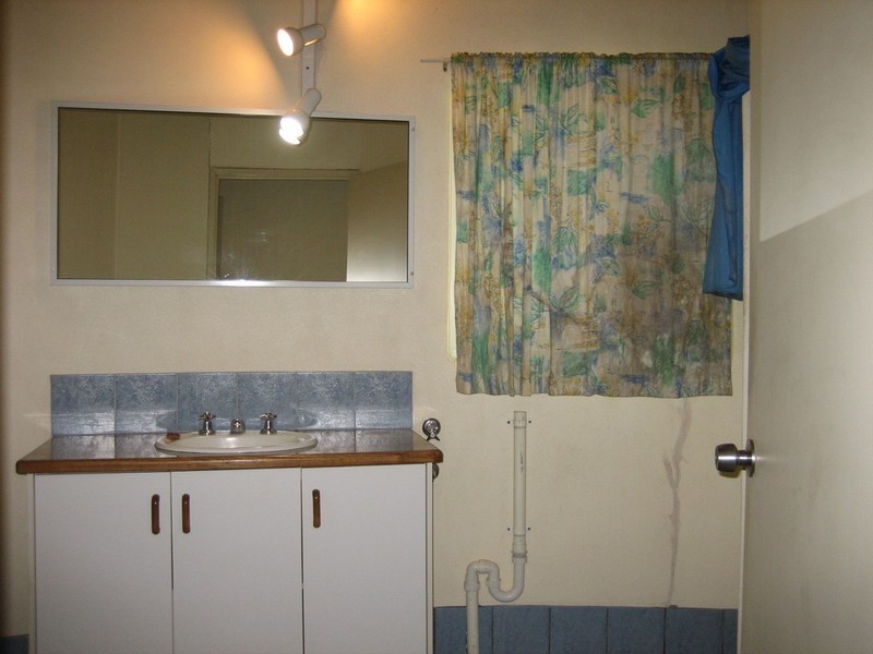 9/36a Stewart Drive, Cannonvale QLD 4802