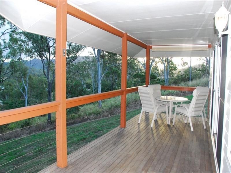 1/15 Macarthur Drive, Cannonvale QLD 4802