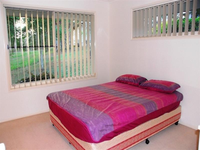 1/15 Macarthur Drive, Cannonvale QLD 4802