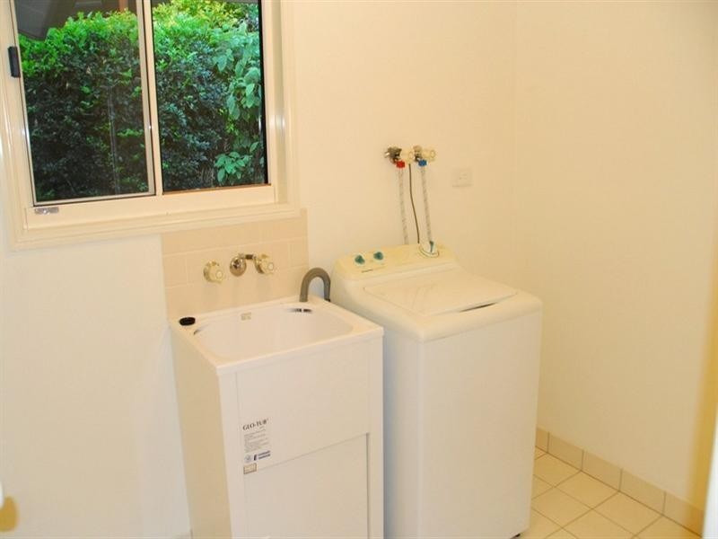 1/15 Macarthur Drive, Cannonvale QLD 4802